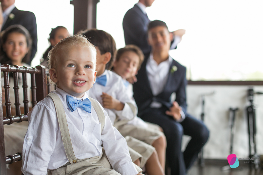 noiva, casamento, wedding, vestido de noiva, loira, carro de noiva, pai de noiva, bouquet, suculentas, atma, resort, chapada dos guimaraes, mato grosso, cuiaba, casamento na chapada, criancas, kids