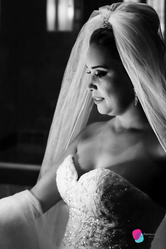 casamento, wedding, casamento na chapada, bistro da mata, fotografia de casamento, wedding day, noiva, vestido de noiva, rendas, detalhes, details, bride, smile, love, chapada, chapada dos guimaraes, mato grosso, case de dia, ponce fotografia, felipe ponc