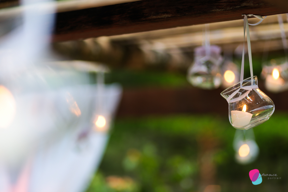 casamento, wedding, casamento na chapada, bistro da mata, fotografia de casamento, wedding day, noiva, vestido de noiva, rendas, detalhes, details, bride, smile, love, chapada, chapada dos guimaraes, mato grosso, case de dia, ponce fotografia, felipe ponc