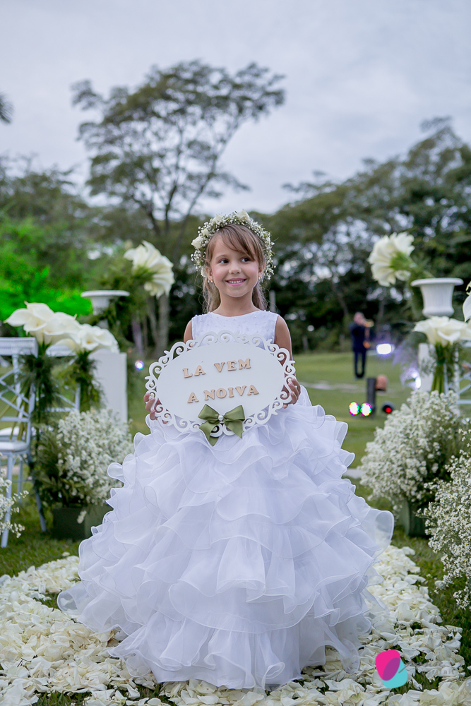casamento, wedding, casamento na chapada, bistro da mata, fotografia de casamento, wedding day, noiva, vestido de noiva, rendas, detalhes, details, bride, smile, love, chapada, chapada dos guimaraes, mato grosso, case de dia, ponce fotografia, felipe ponc