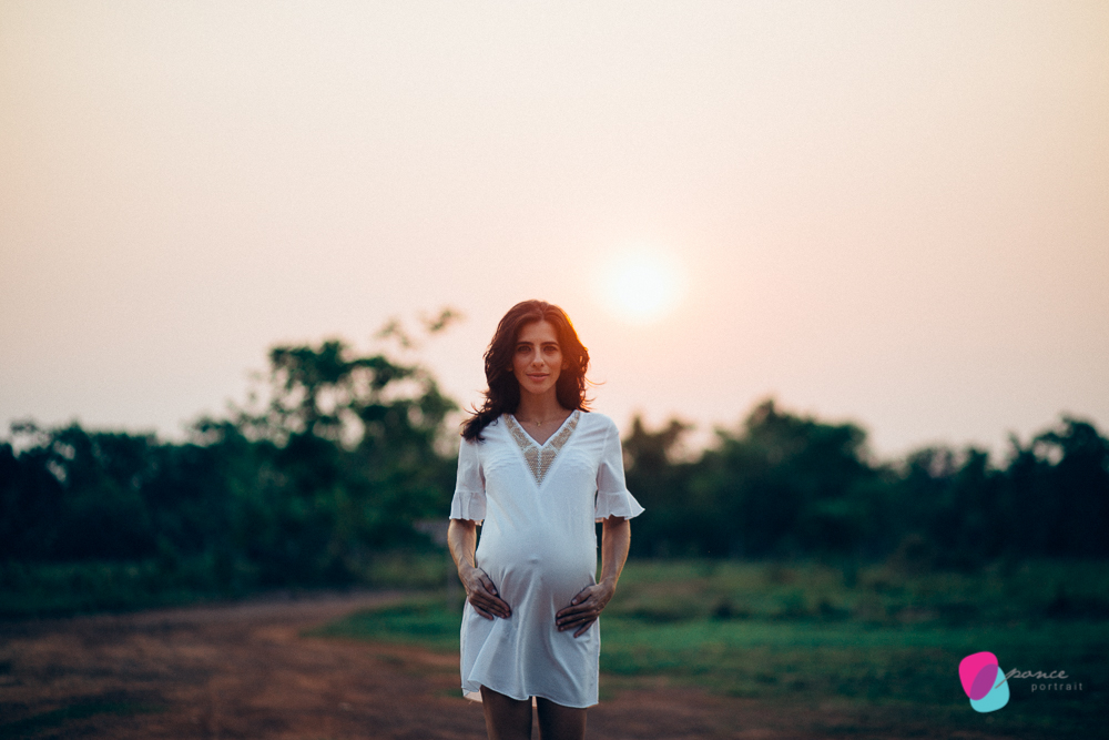 maternidade, maternity, fotografia de gravidas, fotografia de gestantes, nobres, mato grosso, lago, lake, praggo, pragnant, gravidas lindas, gravidas gatas, fotos de gravidas, ponce fotografia, ponce portrait, felipe ponce, foto no lago, lago azul,