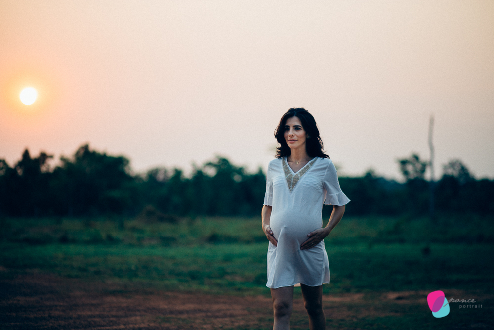 maternidade, maternity, fotografia de gravidas, fotografia de gestantes, nobres, mato grosso, lago, lake, praggo, pragnant, gravidas lindas, gravidas gatas, fotos de gravidas, ponce fotografia, ponce portrait, felipe ponce, foto no lago, lago azul,