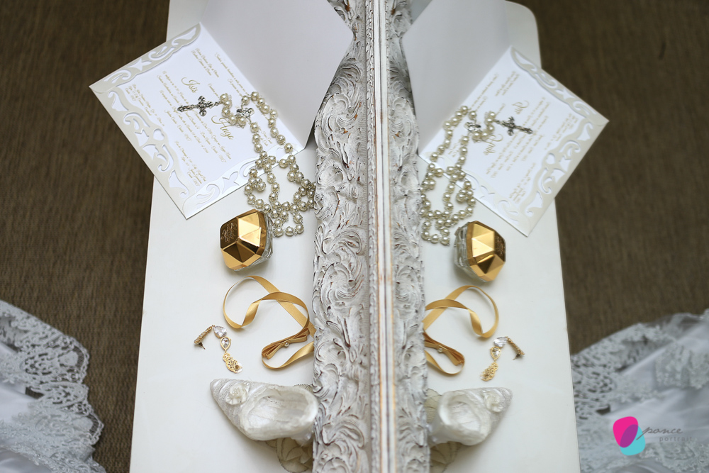 casamento, wedding day, wedding photo, photo wedding, fotografia de casamento, casamento em cuiaba, fotografos de cuiaba, fotografos de casamento, making off, salao, dia da noiva, bride, vestido de noiva, sapato de noiva, perfume de noiva, branco, white