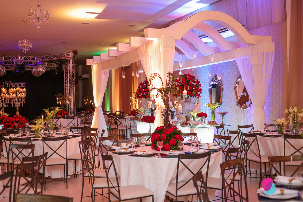 casamento, wedding day, wedding photo, photo wedding, fotografia de casamento, casamento em cuiaba, fotografos de cuiaba, fotografos de casamento, making off, salao, dia da noiva, bride, vestido de noiva, sapato de noiva, perfume de noiva, branco, white, 