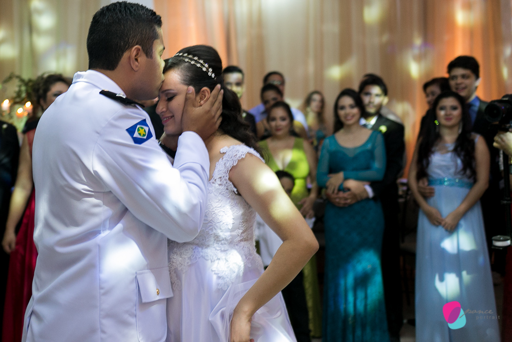 casamento, wedding day, wedding photo, photo wedding, fotografia de casamento, casamento em cuiaba, fotografos de cuiaba, fotografos de casamento, making off, salao, dia da noiva, bride, vestido de noiva, sapato de noiva, perfume de noiva, branco, white, 