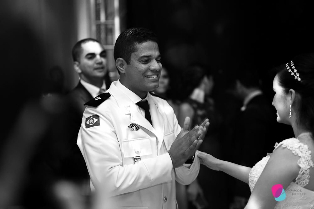 casamento, wedding day, wedding photo, photo wedding, fotografia de casamento, casamento em cuiaba, fotografos de cuiaba, fotografos de casamento, making off, salao, dia da noiva, bride, vestido de noiva, sapato de noiva, perfume de noiva, branco, white, 