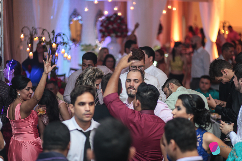 casamento, wedding day, wedding photo, photo wedding, fotografia de casamento, casamento em cuiaba, fotografos de cuiaba, fotografos de casamento, making off, salao, dia da noiva, bride, vestido de noiva, sapato de noiva, perfume de noiva, branco, white, 