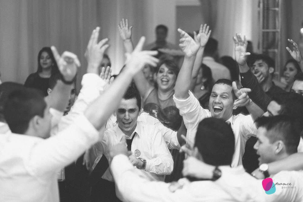 casamento, wedding day, wedding photo, photo wedding, fotografia de casamento, casamento em cuiaba, fotografos de cuiaba, fotografos de casamento, making off, salao, dia da noiva, bride, vestido de noiva, sapato de noiva, perfume de noiva, branco, white, 