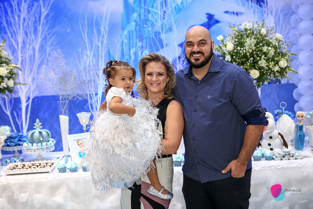 aniversario infantil, criancas, 2 anos, infantil, aniversario infantil, frozzen, cuiaba, fotografia cuiaba, mercearia kids, buffet leila, leila malouf, familia, photographer, fotografia de familia, retratos de familia, fotografia de festas, evento social,