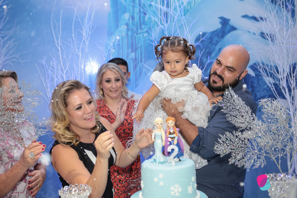 aniversario infantil, criancas, 2 anos, infantil, aniversario infantil, frozzen, cuiaba, fotografia cuiaba, mercearia kids, buffet leila, leila malouf, familia, photographer, fotografia de familia, retratos de familia, fotografia de festas, evento social,