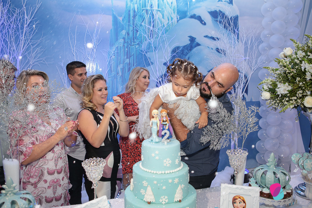 aniversario infantil, criancas, 2 anos, infantil, aniversario infantil, frozzen, cuiaba, fotografia cuiaba, mercearia kids, buffet leila, leila malouf, familia, photographer, fotografia de familia, retratos de familia, fotografia de festas, evento social,