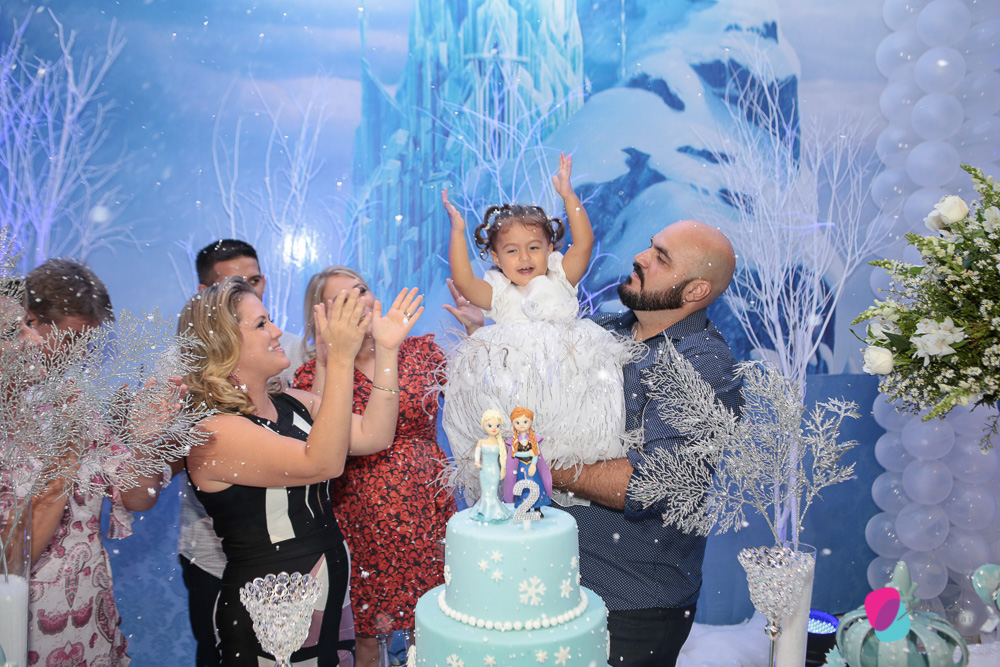 aniversario infantil, criancas, 2 anos, infantil, aniversario infantil, frozzen, cuiaba, fotografia cuiaba, mercearia kids, buffet leila, leila malouf, familia, photographer, fotografia de familia, retratos de familia, fotografia de festas, evento social,