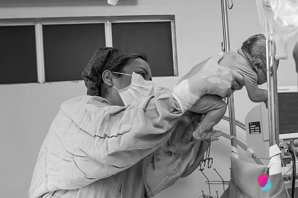 fotografia de parto, nascimento, birth, newborn, maternidade, maternity, fotografia de gestante, preggo, fotografia de nascimento, femina, maternidade, hospital femina, maternidade femina