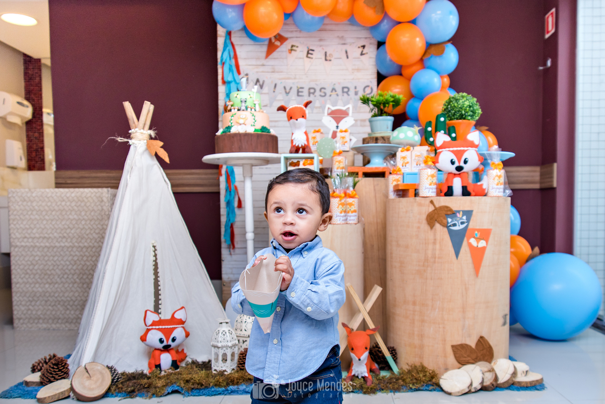 Aniversariante comemora seu primeiro aninho em festa linda com o Tema Raposinha