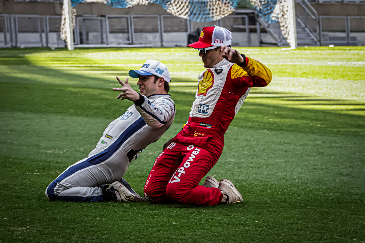 Enzo comemorando antecipadamente