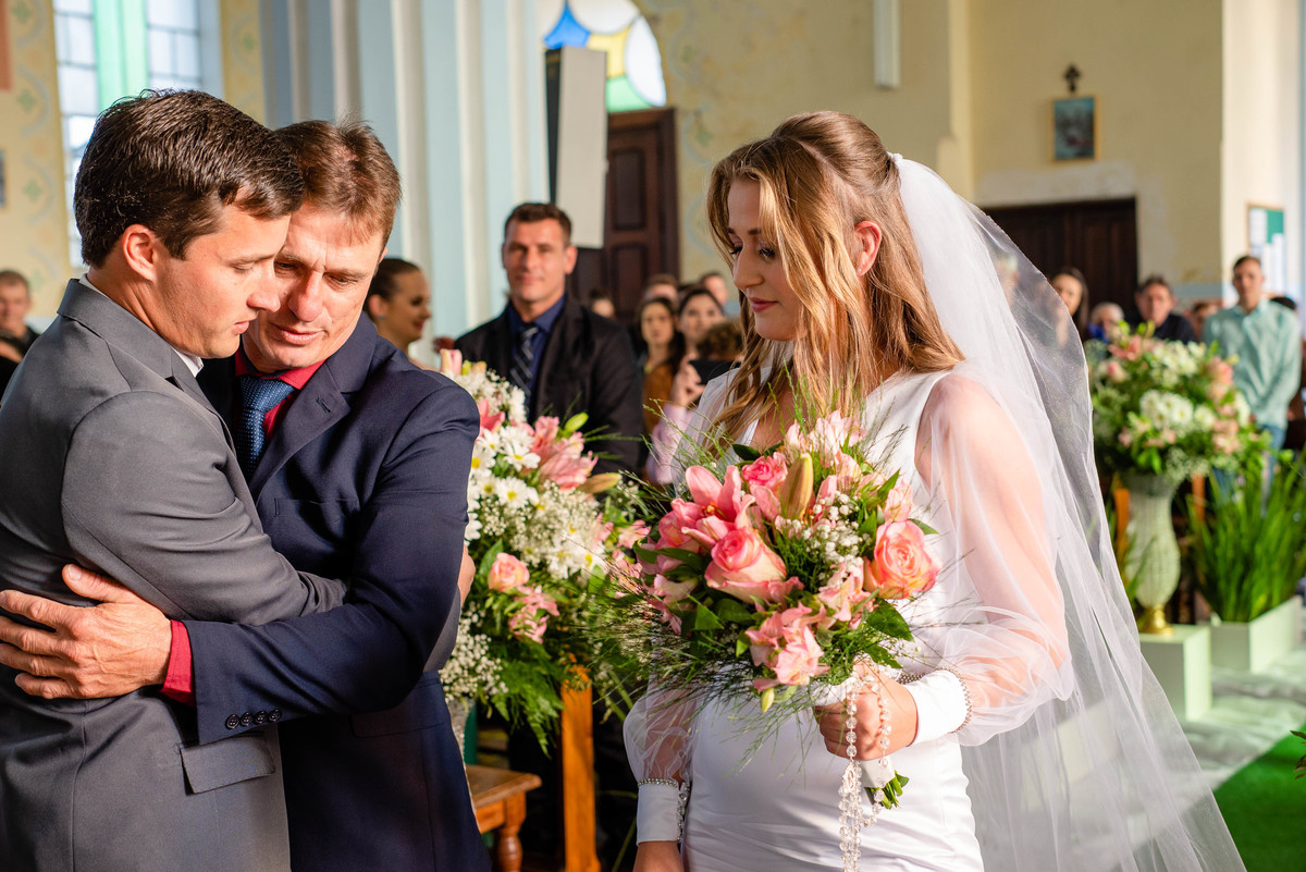 Entrada da noiva prudentópolis casamento Ucraniano