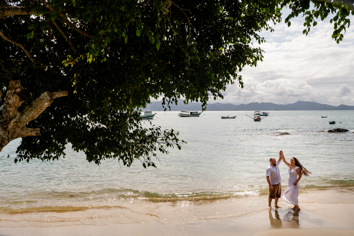 ensaio na praia Porto belo pré casamento