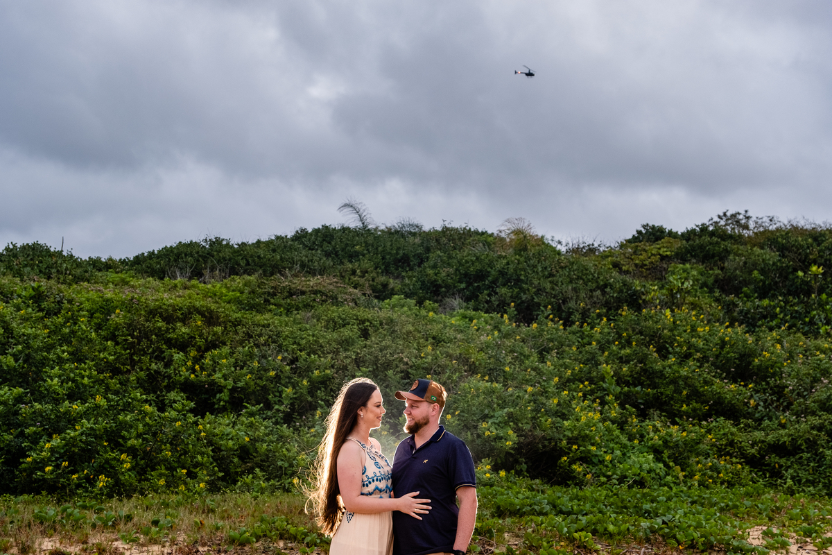 ensaio na praia Balneario Camboriu estaleirinho  pré casamento