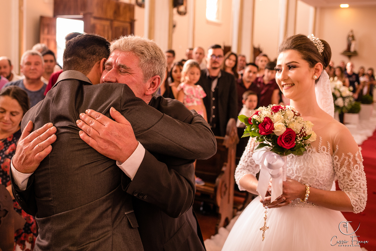 Entrada da Noiva. Cerimônia de Casamento em Prudentópolis 