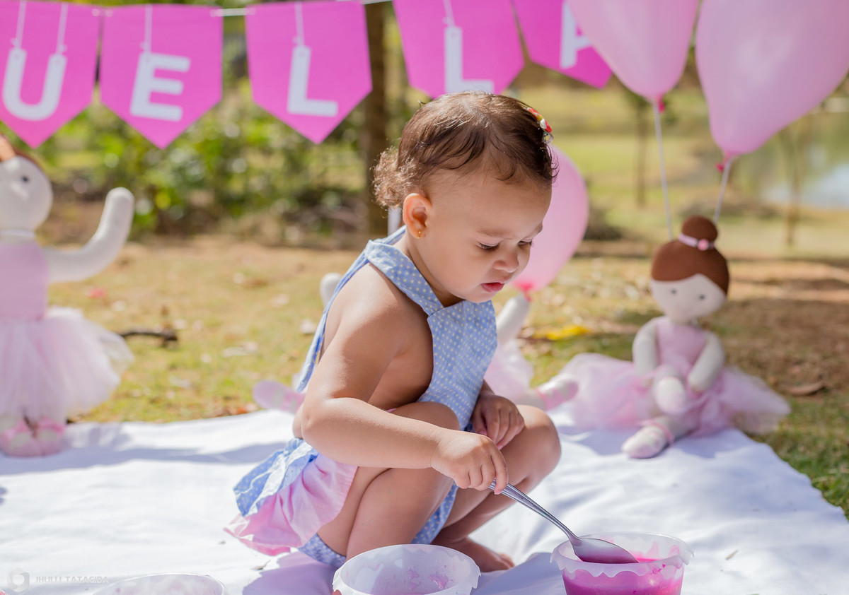 smash the paint-pintando o 7-pintando o sete-brincando com tinta-manuella-foto de criança-book infantil-fotografa de criança-book infantil bh-foto infantil bh