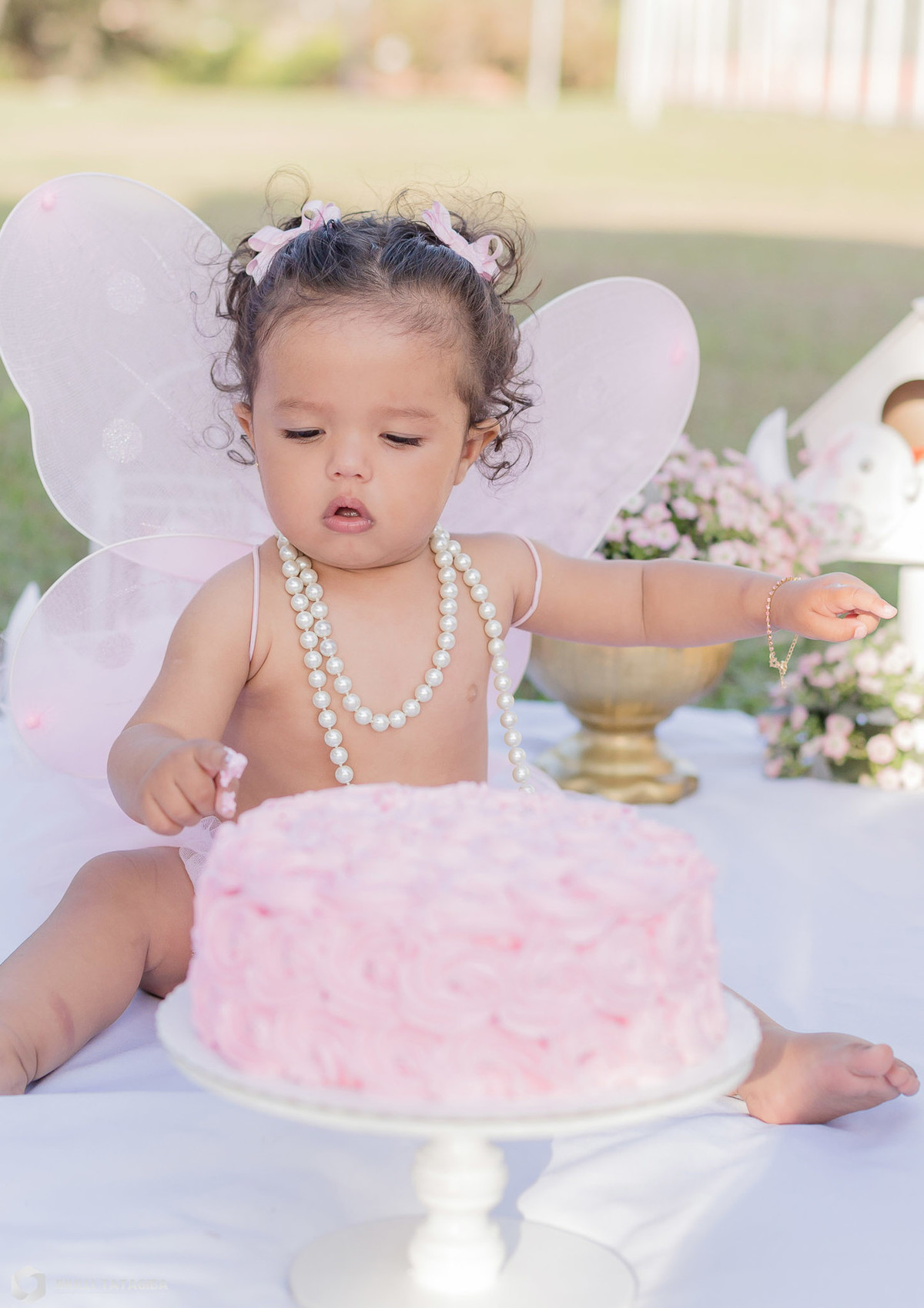 smash the cake-cake smash-belo horizonte-fotografia de criança-fotografia infantil-foto de criança-fotografo bh-fotografo de família-destruindo o bolo
