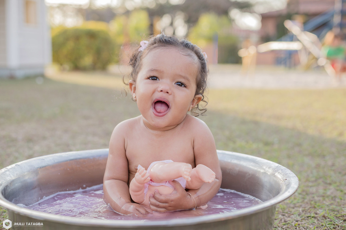 smash the cake-cake smash-belo horizonte-fotografia de criança-fotografia infantil-foto de criança-fotografo bh-fotografo de família-destruindo o bolo