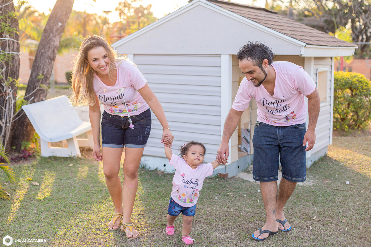 smash the cake-cake smash-belo horizonte-fotografia de criança-fotografia infantil-foto de criança-fotografo bh-fotografo de família-destruindo o bolo