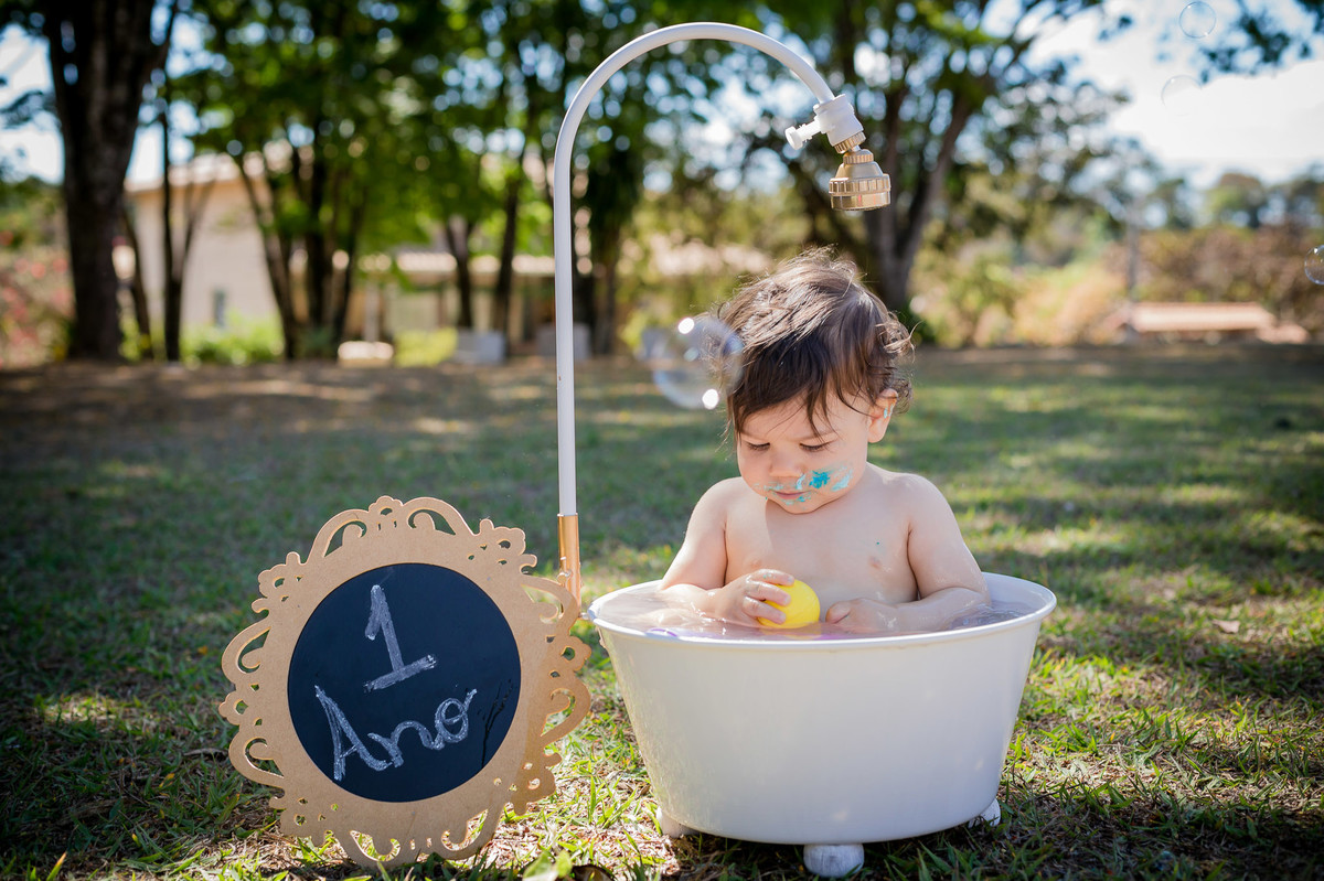 smashthecake-cakesmash-ensaioinfanti-ensaiomenino-ensaio1ano-festainfantil-festamenino-ensaioinfantilbh-fotografainfantilbh-fotograforibeiraodasneves-jhullitatagibafotografia-pequenoprincipe