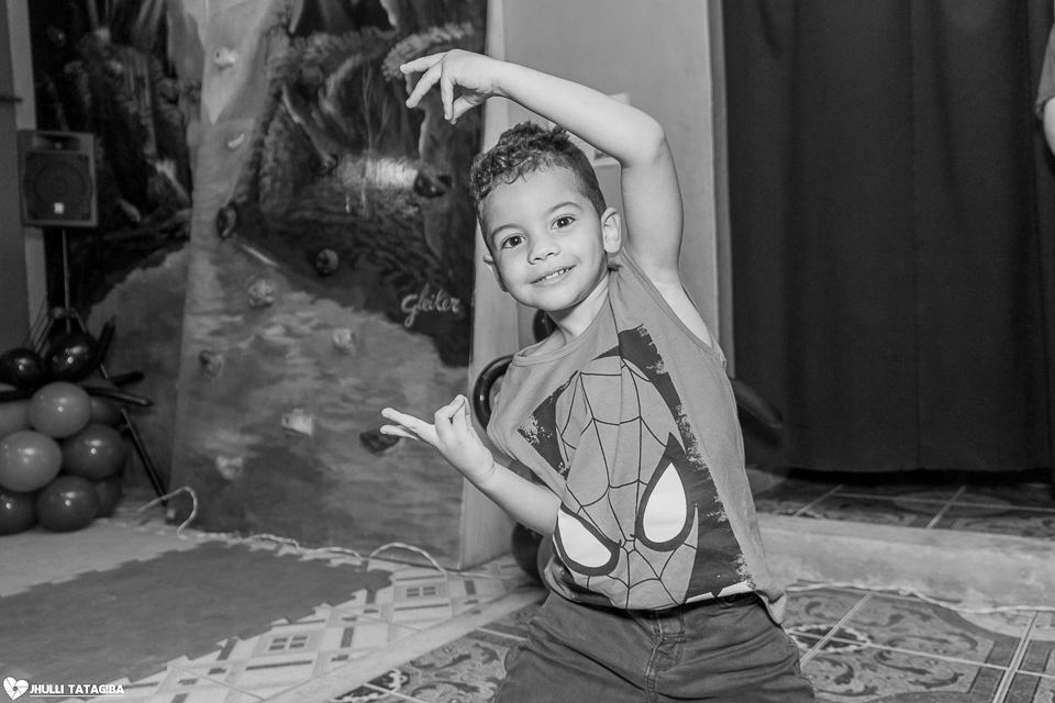 davi-4-anos-aniversário-infantil-festa-bh-ribeirão-das-neves-Jhulli-tatagiba-fotografia