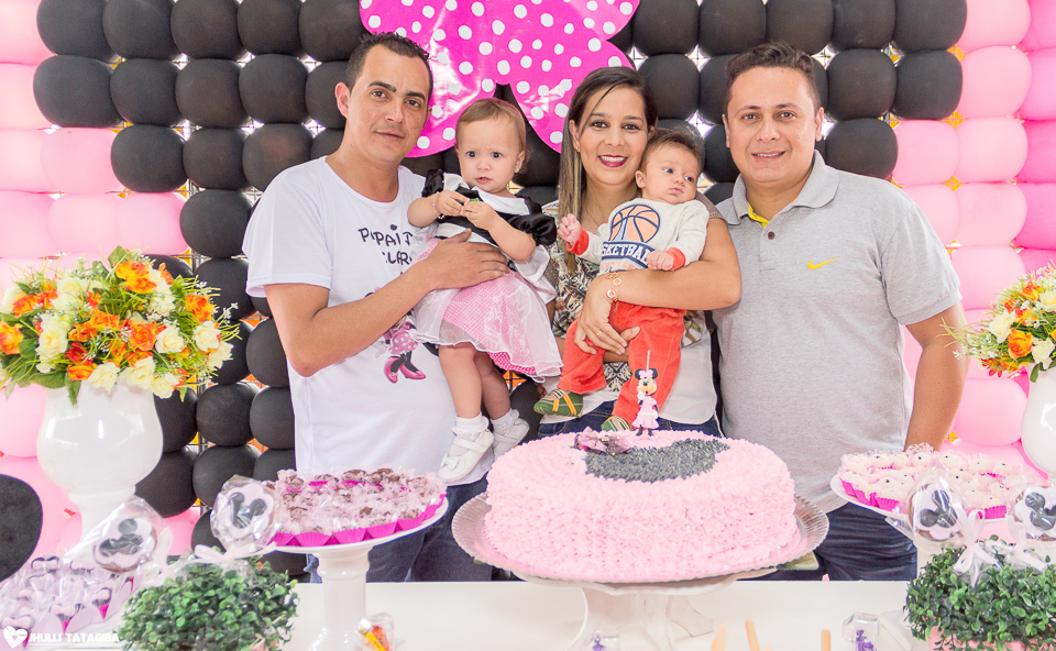 1-ano-Clara-fotografa-infantil-bh-jhulli-tatagiba-fotografia-festa-infantil-aniversario-infantil-minnie-rosa