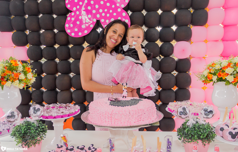 1-ano-Clara-fotografa-infantil-bh-jhulli-tatagiba-fotografia-festa-infantil-aniversario-infantil-minnie-rosa