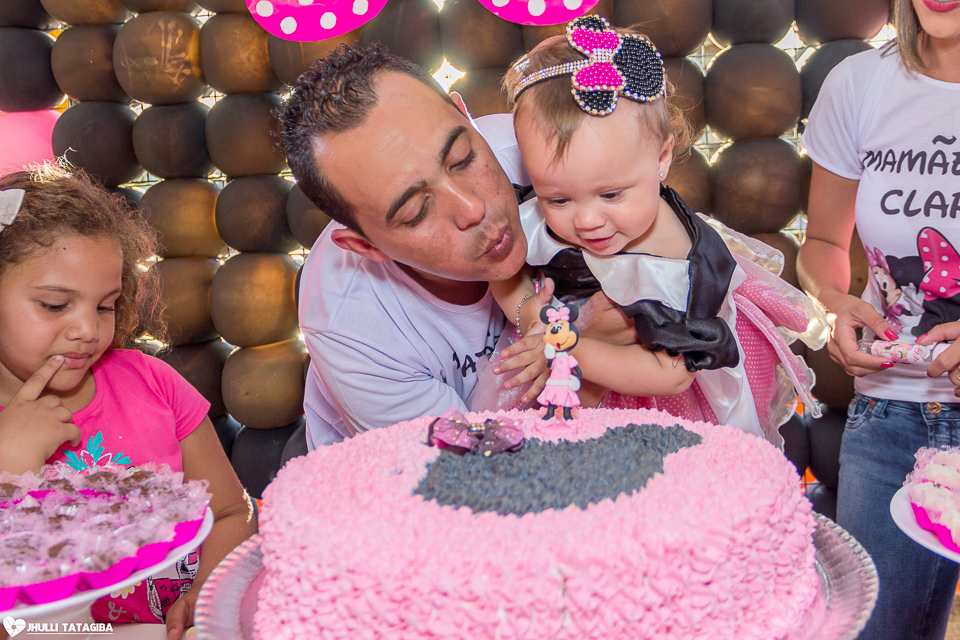 1-ano-Clara-fotografa-infantil-bh-jhulli-tatagiba-fotografia-festa-infantil-aniversario-infantil-minnie-rosa