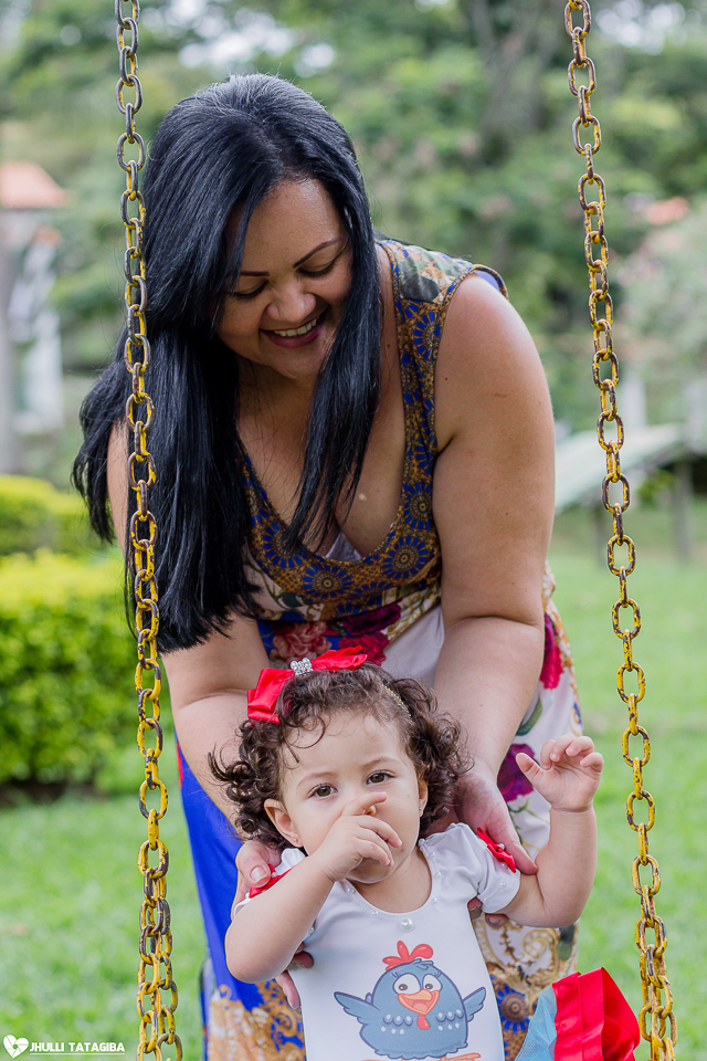 smash-the-cake-helena-galinha-pintadinha-fotografa-infantil-bh-ribeirão-das-neves-jhulli-tatagiba-fotografia