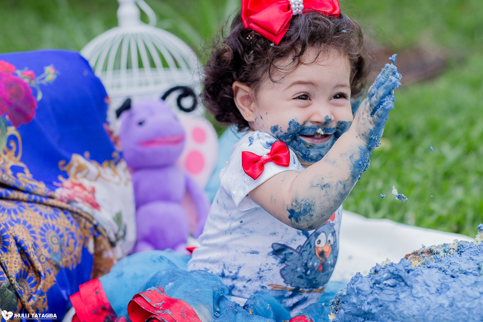 smash-the-cake-helena-galinha-pintadinha-fotografa-infantil-bh-ribeirão-das-neves-jhulli-tatagiba-fotografia