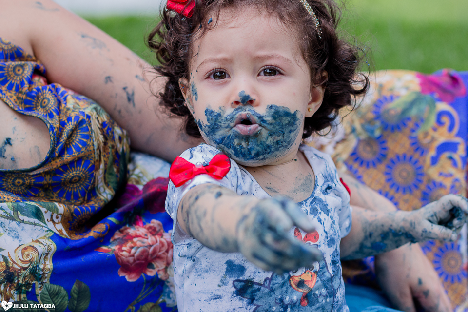 smash-the-cake-helena-galinha-pintadinha-fotografa-infantil-bh-ribeirão-das-neves-jhulli-tatagiba-fotografia