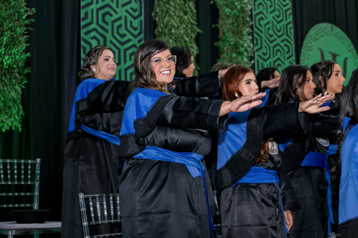 Colação de grau • Beatriz • Psicologia UNINASSAU - 2024