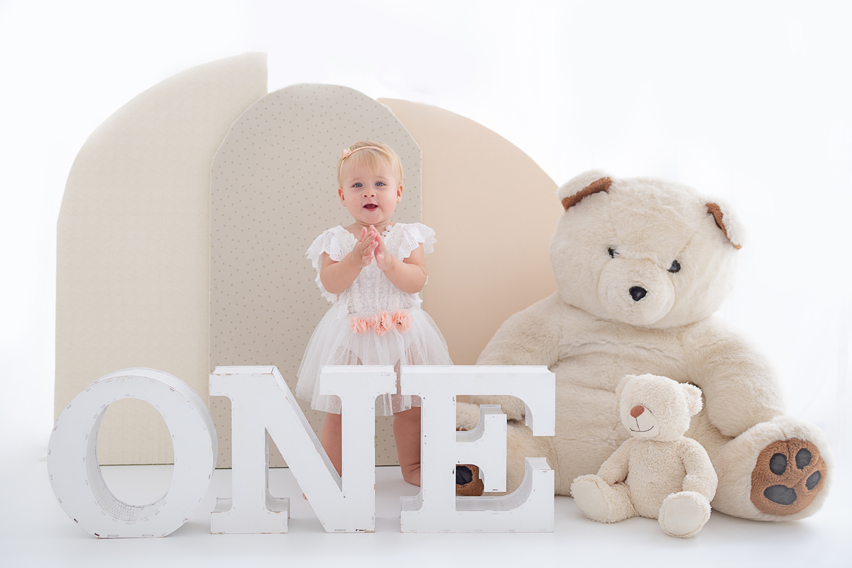 Acompanhamento do bebê em estúdio Limeira SP clean Photoboutique Histórias e Memórias