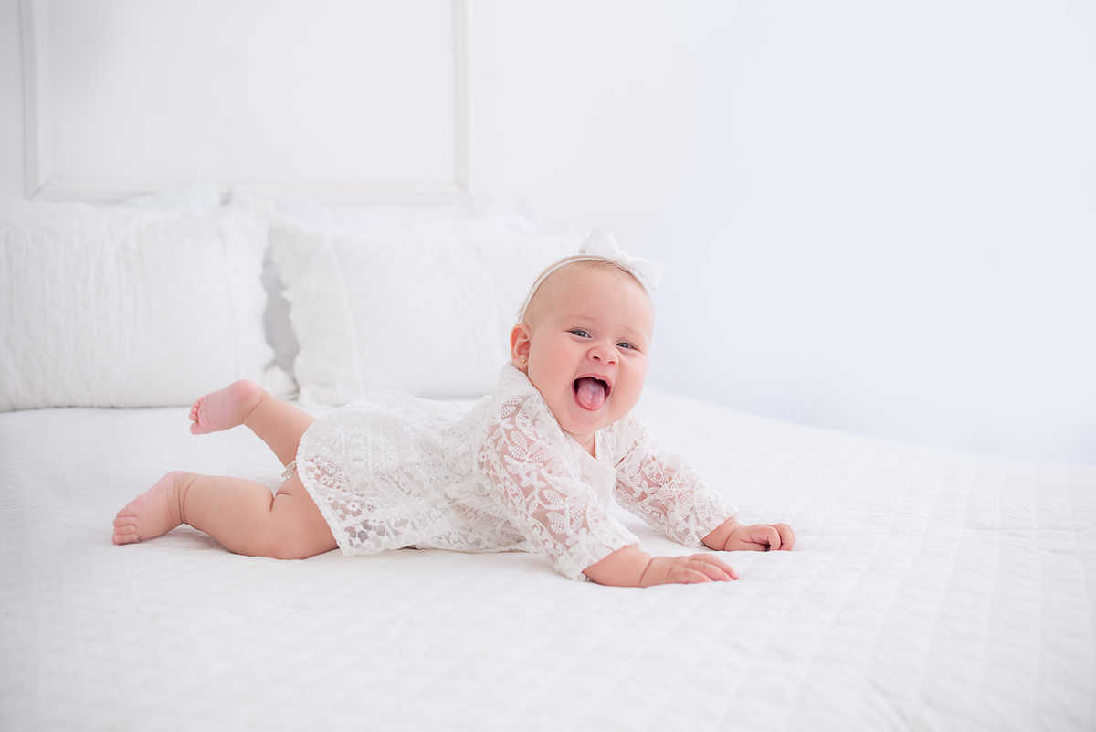 Acompanhamento do bebê clean  em estúdio Limeira SP clean Photoboutique Histórias e Memórias