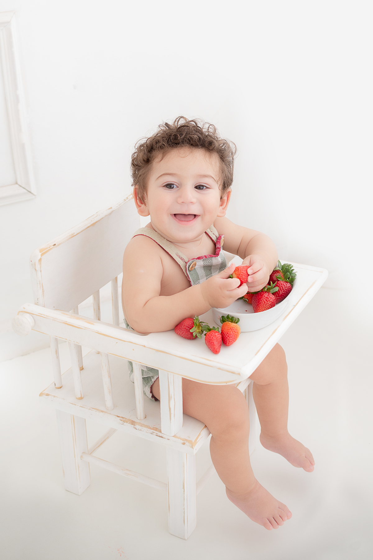 introdução alimentar Acompanhamento do bebê em estúdio clean Limeira SP fotógrafa Dammarys Dias 