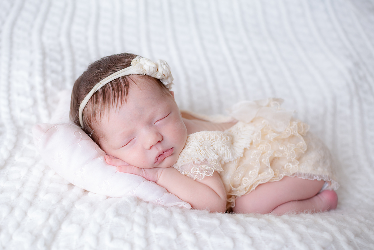 Ensaio newborn Limeira SP Estúdio Photoboutique Histórias e memórias Fotógrafa Dammarys DIAS