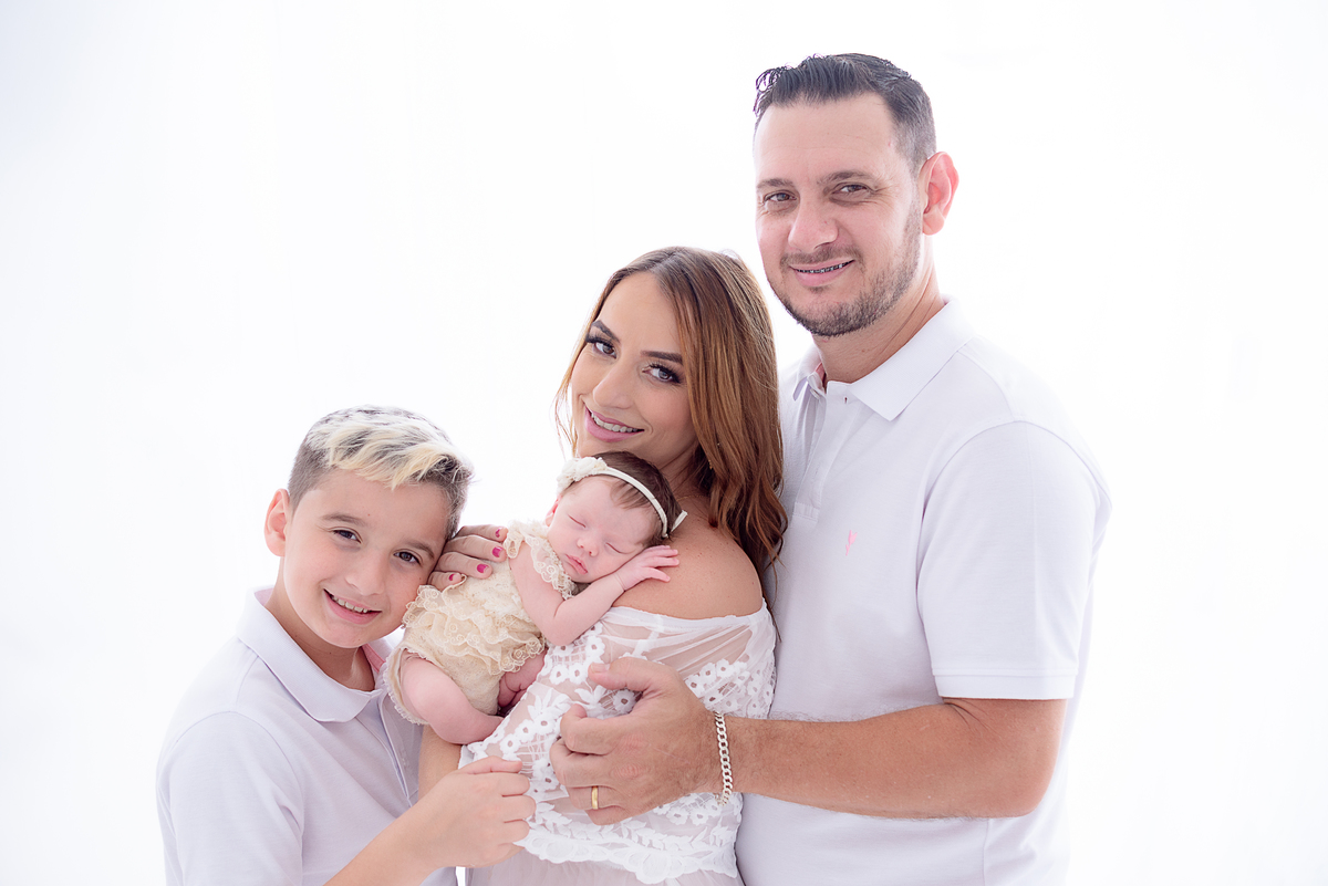 Ensaio newborn Limeira SP Estúdio Photoboutique Histórias e memórias Fotógrafa Dammarys DIAS