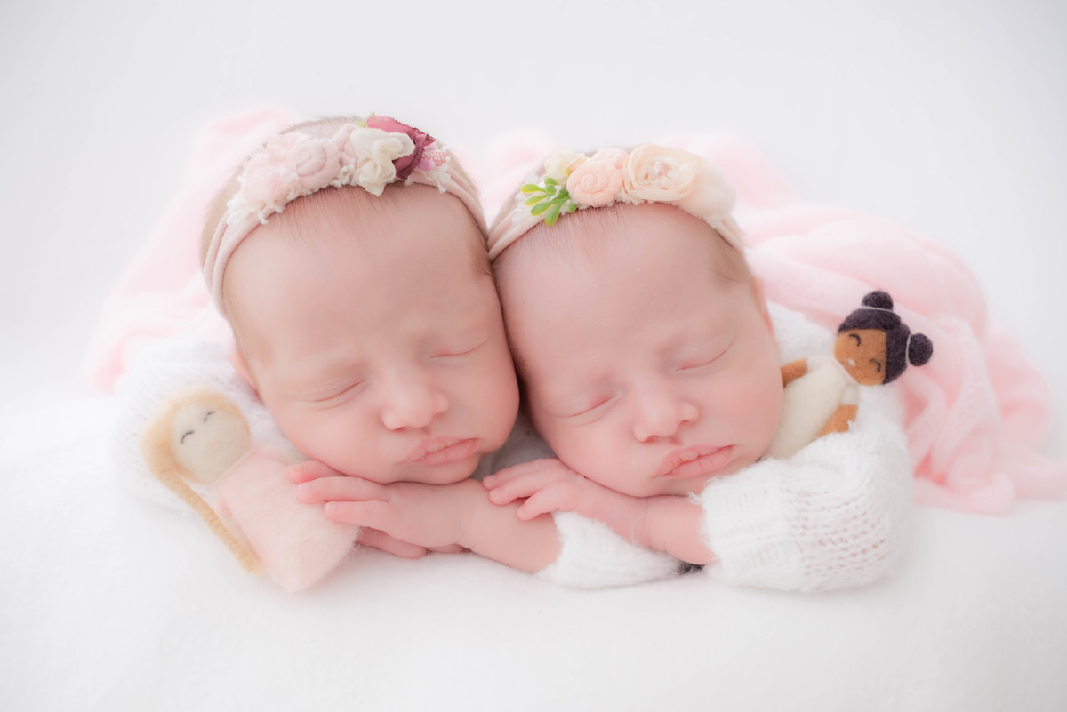 ensaio newborn gêmeos Limeira SP Photoboutique Histórias e memórias Estúdio Fotográfico Fotografa Dammarys Dias
