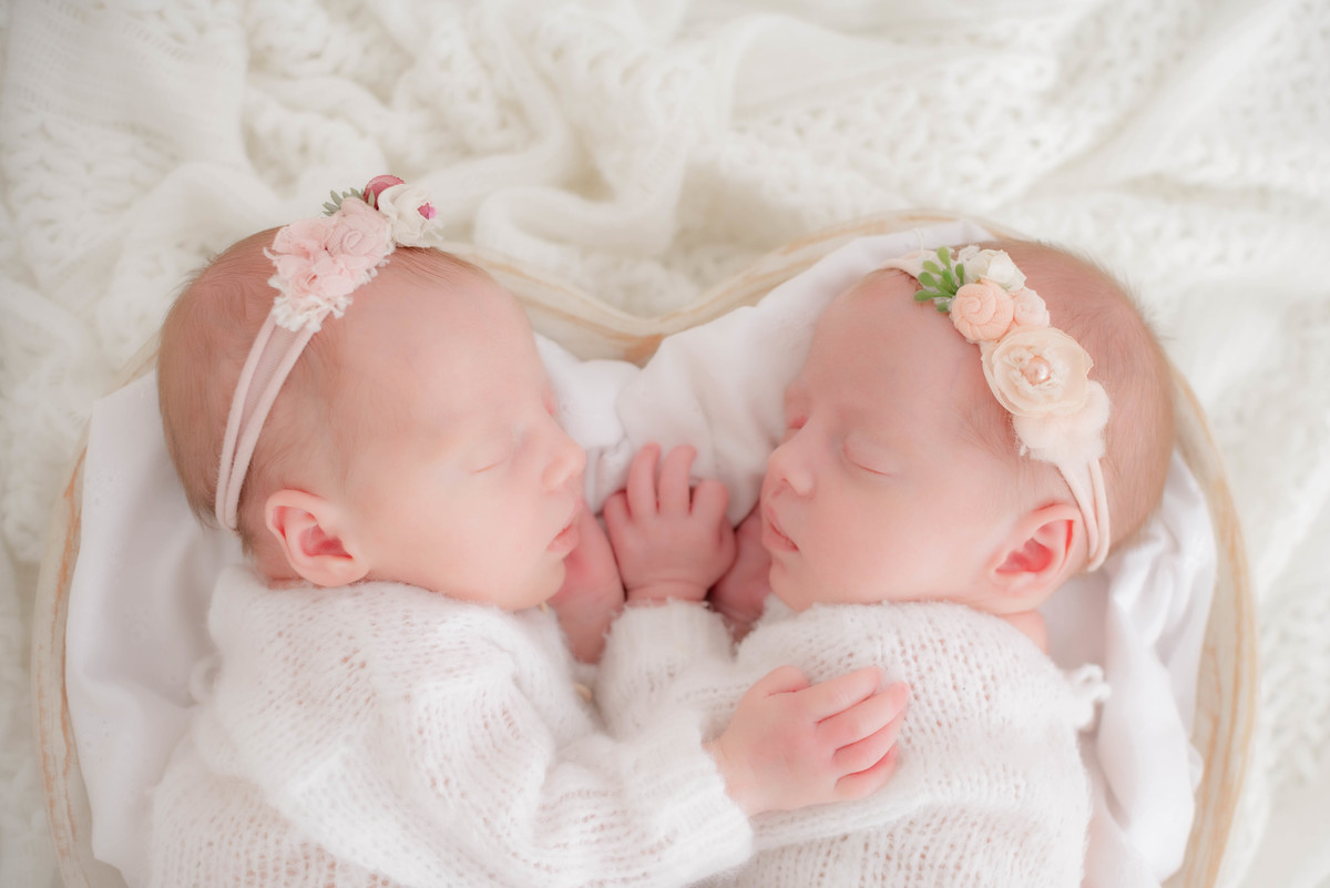 ensaio newborn gêmeos Limeira SP Photoboutique Histórias e memórias Estúdio Fotográfico Fotografa Dammarys Dias