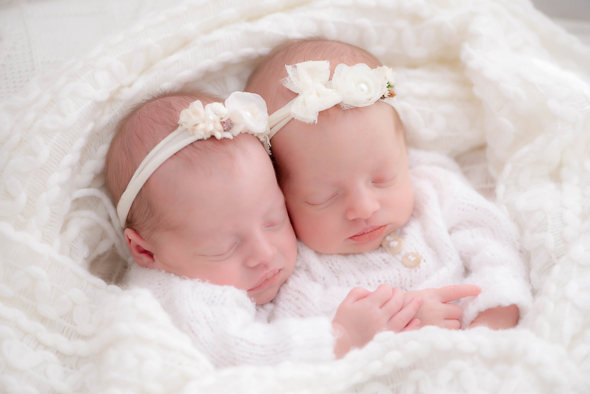 Ensaio newborn gêmeos Limeira SP Photoboutique Histórias e memórias Estúdio Fotográfico Fotografa Dammarys Dias