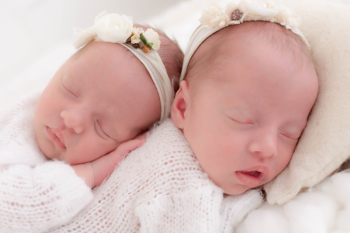 ensaio newborn gêmeos Limeira SP Photoboutique Histórias e memórias Estúdio Fotográfico Fotografa Dammarys Dias
