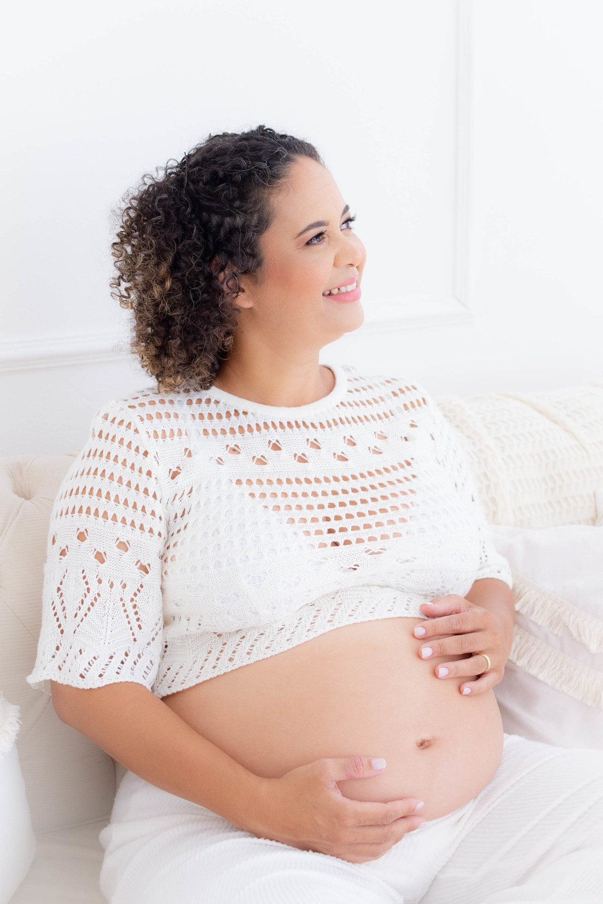 Ensaio gestante estúdio fotográfico Limeira Fotografia clean Photoboutique Histórias e Memórias Fotógrafa Dammarys Dias 