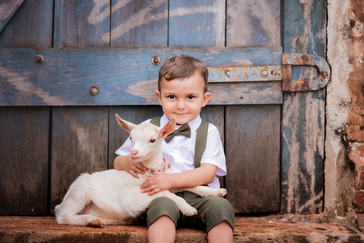 Ensaio Fineart fotos crianças na natureza fotografia artística foto na fazendinha Limeira Araras 
