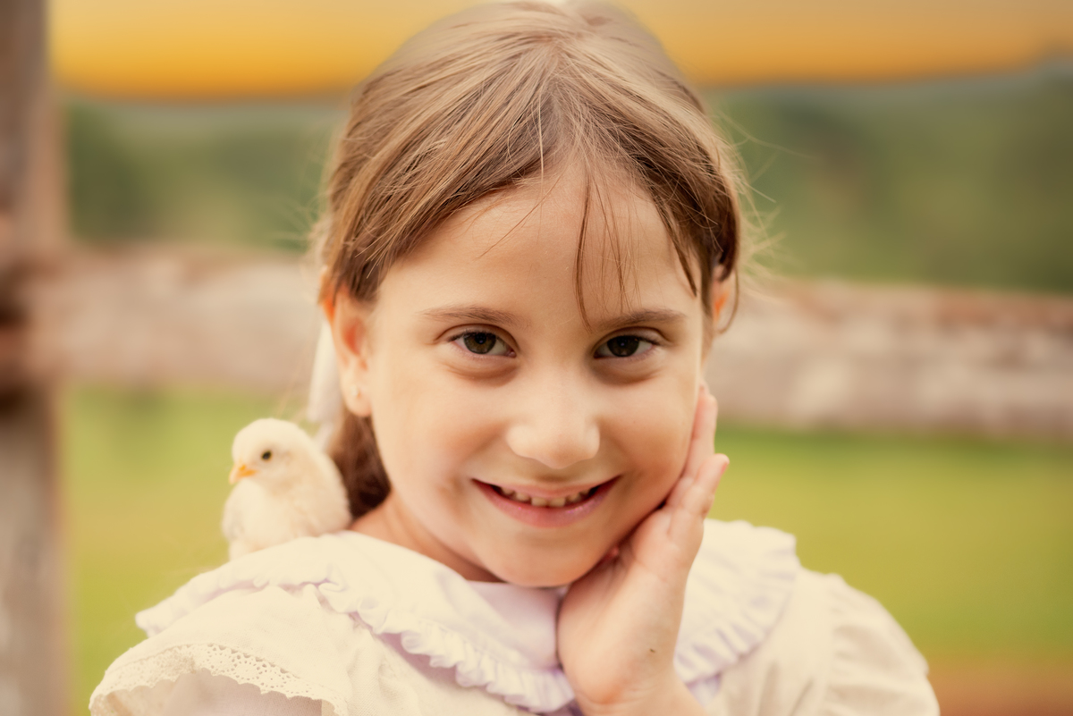 Ensaio Fineart fotos crianças na natureza fotografia artística foto na fazendinha Limeira Araras 
