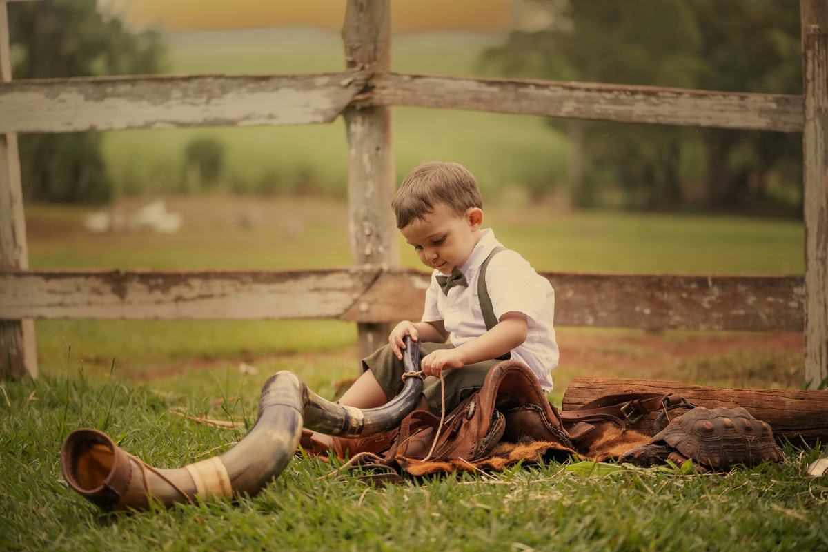 Ensaio Fineart fotos crianças na natureza fotografia artística foto na fazendinha Limeira Araras 
