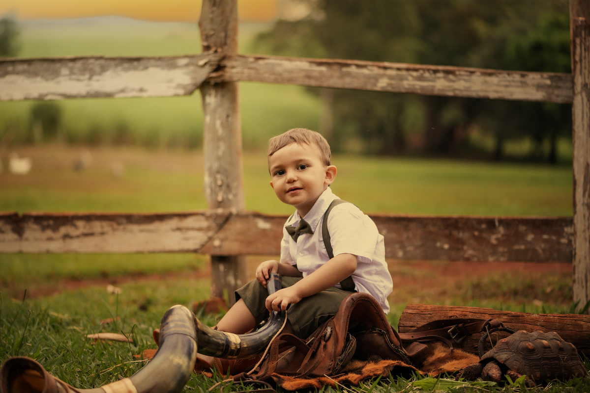 Ensaio Fineart fotos crianças na natureza fotografia artística foto na fazendinha Limeira Araras 
